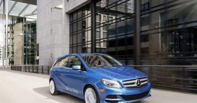 Mercedes foloseste tehnologia Tesla pentru a concura cu BMW