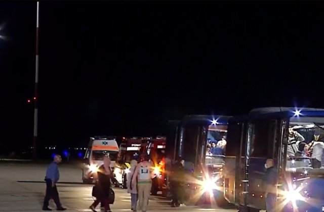 Rom&acirc;nii aduși din F&acirc;șia Gaza sunt verificați de SRI pentru a exclude infiltrarea teroriștilor