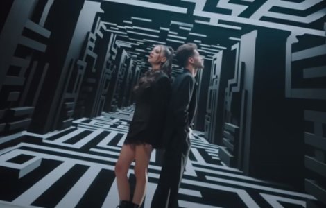 Cleopatra Stratan și Edward Sanda, criticați dur după lansarea piesei ”Cu pistolul la tâmplă”. Ce au avut de comentat fanii America Express