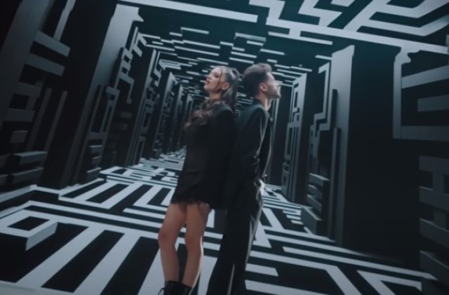 Cleopatra Stratan și Edward Sanda, criticați dur după lansarea piesei &rdquo;Cu pistolul la t&acirc;mplă&rdquo;. Ce au avut de comentat fanii America Express