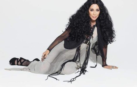  Video  Cher sufera de o infectie virala grava