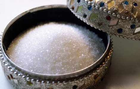  Top  Top 10 metode de a diminua sarea si zaharul din dieta