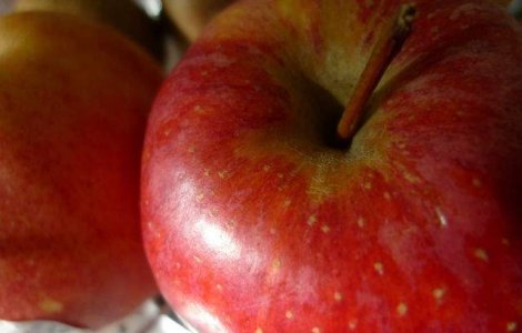 Un compus chimic gasit in fructe, util in recuperarea post-infarct