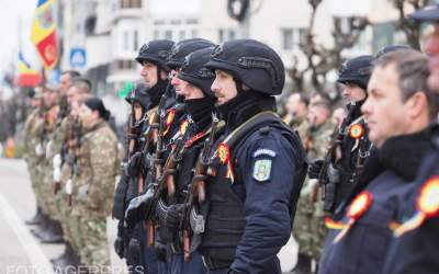 Programul manifestărilor de 1...