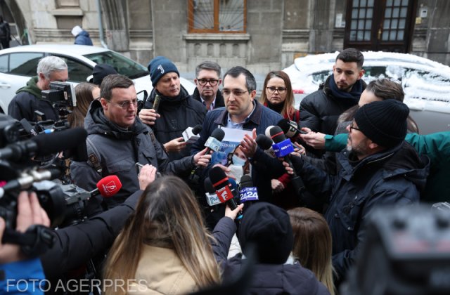 Fostul ministru Vlad Voiculescu la DNA &icirc;n dosarul vaccinurilor: &bdquo;Nicio decizie importantă nu era luată de domnul C&icirc;țu fără domnul președinte&rdquo; 