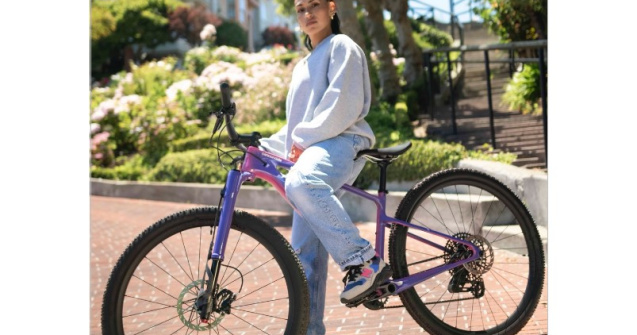 Iată o colecție de încălțăminte inspirată de cultura Mountain Biking