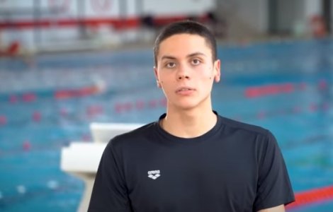 David Popovici, locul 4 la Campionatele Europene în bazin scurt. Ce gest a făcut imediat după