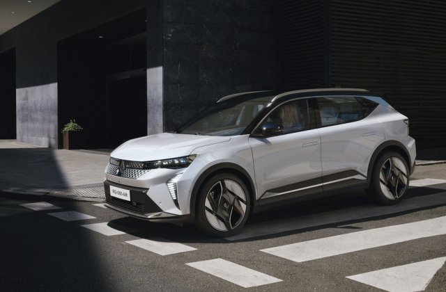 Noul Renault Scenic electric poate fi comandat &icirc;n Rom&acirc;nia: start de la 40.000 de euro