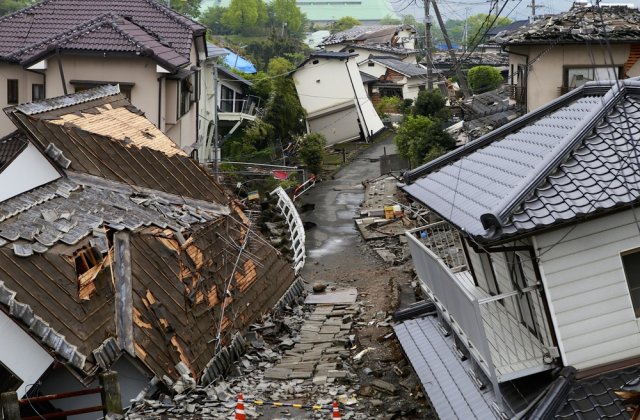 Cel puțin 48 de persoane au decedat &icirc;n urma cutremurului din Japonia