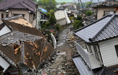 Cel puțin 48 de persoane au decedat în urma cutremurului din Japonia