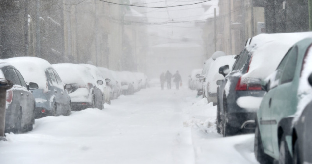 România, sub avertizare meteo de ger până joi dimineață. În 8 județe este cod galben de viscol și ninsori