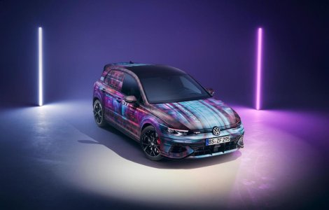 Primele imagini oficiale cu Volkswagen Golf GTI facelift: butoane fizice pe volan și tehnologie ChatGPT