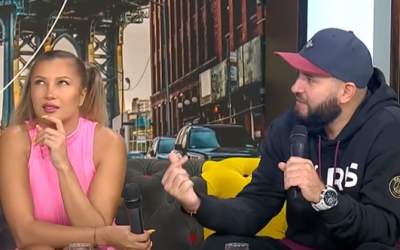 De ce se grăbesc Lora și...