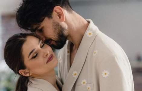 Theo Rose și Anghel Damian, criticați pentru relația lor. De ce au ascuns, de fapt, adevărul la început