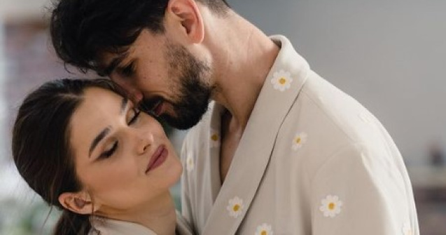 Theo Rose și Anghel Damian, criticați pentru relația lor. De ce au ascuns, de fapt, adevărul la început