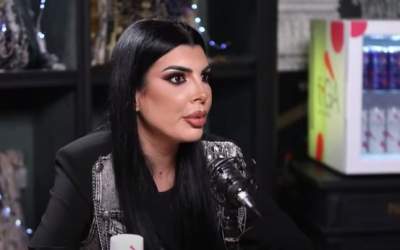 Andreea Tonciu a dat cărțile...