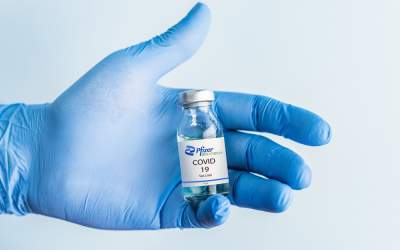 Pfizer a dat în judecată...