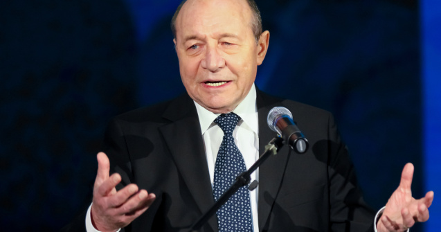 Traian Băsescu a fost internat la Spitalul Militar din Bucureşti