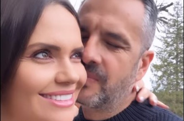 Cristina Șișcanu, desființată după ce a recunoscut că &icirc;i umblă &icirc;n telefon soțului: &bdquo;Ți-e frică să nu te părăsească, că răm&acirc;i săracă&rdquo;