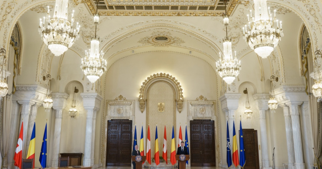 INSCOP: Mai mult de jumătate dintre români preferă un candidat independent la Preşedinţie. Doar 31% vor o femeie la Cotroceni