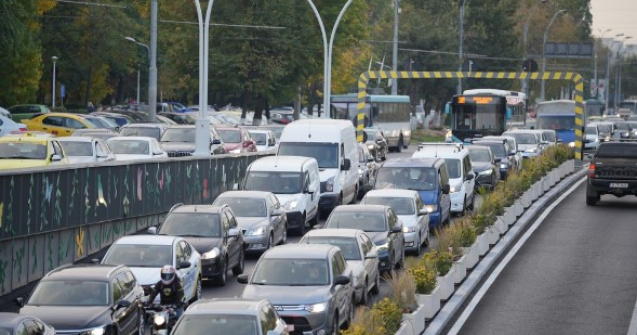 Cu ce te poți deplasa eficient într-un oraș aglomerat: Top 5 vehicule eficiente în trafic