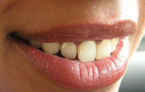  Top  Le consumi ZILNIC! TOP 10 Cele mai PERICULOASE alimente pentru dantura