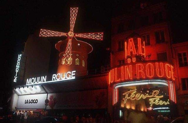 Dansatorii de la Moulin Rouge au stabilit trei recorduri mondiale
