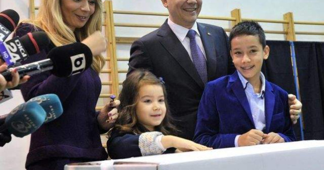 Prima reactie a lui Victor Ponta dupa inchiderea urnelor