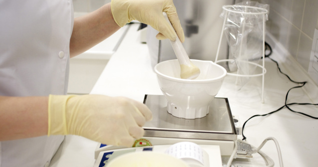 Importanța farmaciilor cu laborator în asigurarea asistenței medicale