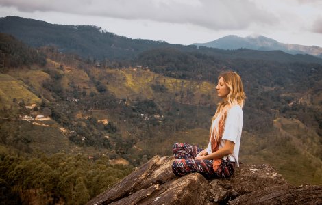 Arta vindecării spirituale: tehnici pentru restabilirea echilibrului interior