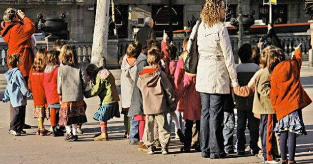 Copiii institutionalizati de mici dezvolta probleme psihiatrice