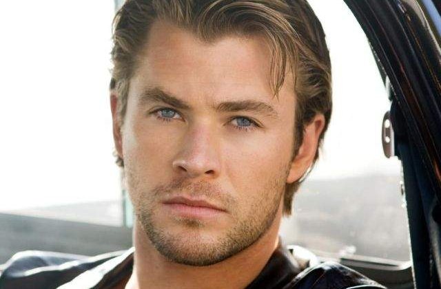 Revista People: Chris Hemsworth, desemnat cel mai sexy barbat in viata