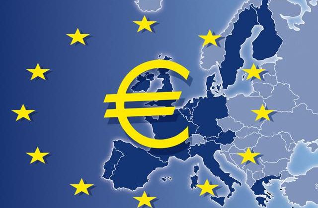 Zona euro ar putea intra pentru a treia oara in recesiune