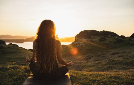 Psihologii dezvăluie 5 întrebări mai puțin plăcute pe care ți le pui dacă vrei să te cunoști cu adevărat