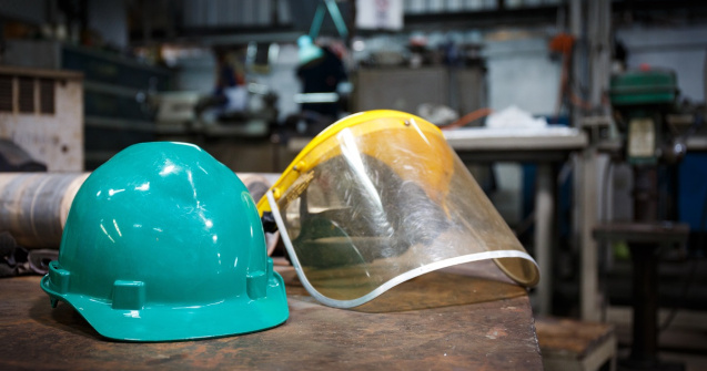 Importanța vizierelor de protecție pentru siguranța angajaților