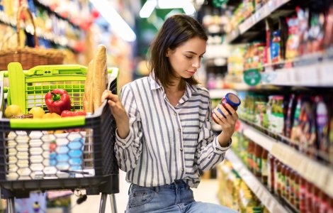 Cum să-ți planifici lista de cumpărături pentru o dietă echilibrată? Ponturi pentru a alege inteligent de pe raft