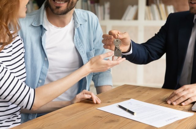 Vrei să achiziționezi o locuință? Iată cum te asiguri că plătești prețul corect