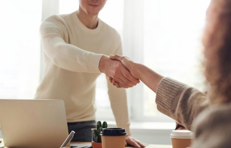 Top 3 joburi part-time din care poți obține venituri peste medie