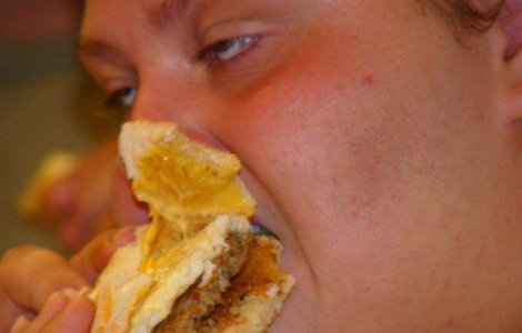 Aproape o treime din populatia mondiala este obeza sau supraponderala