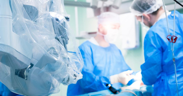 Robotul Brainlab Loop‑X &amp; Cirq: ce este și cum funcționează