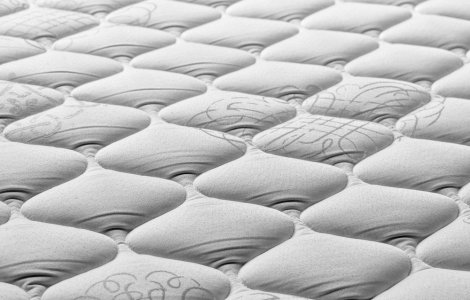 Importanța saltelelor antiescare pentru persoanele imobilizate