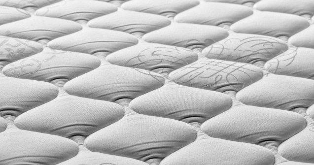 Importanța saltelelor antiescare pentru persoanele imobilizate