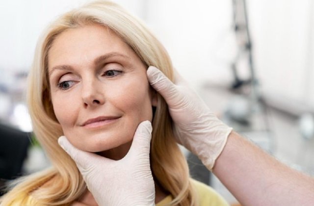 Te &icirc;ngrijorează &icirc;mbătr&acirc;nirea tenului? Află ce sunt exozomii și ce beneficii incredibile au