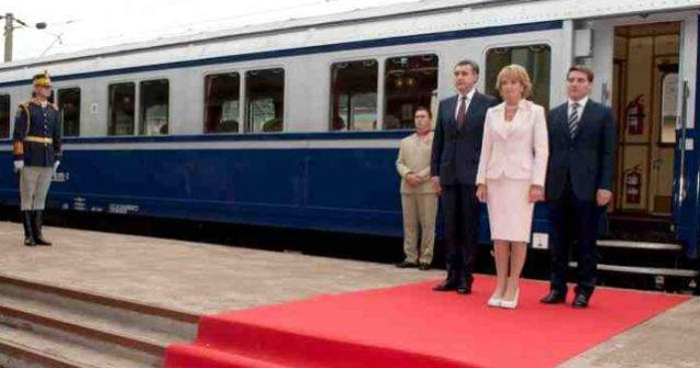 Sinaia-Bucuresti, drumul simbolic al familiei regale, de Ziua Nationala a Romaniei