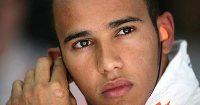  Video  Lewis Hamilton, in galeria celor mai titrati piloti britanici