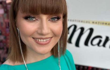 La 42 de ani, Alexandra Ungureanu a achiziționat un apartament în sectorul 3 din București, aproape finalizat, dar continuă să locuiască cu mama ei.