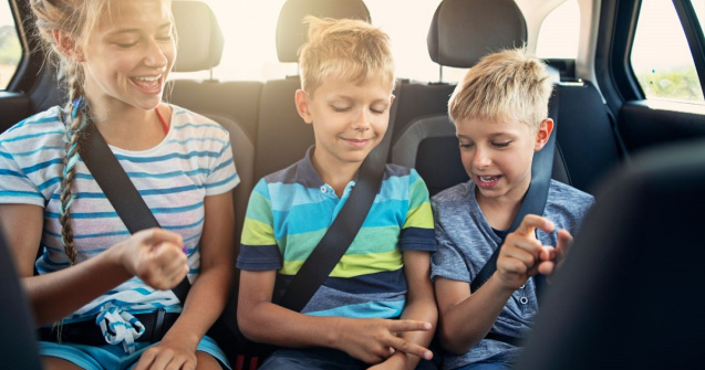 Cum să transformi călătoriile în aventuri: 8 idei de jocuri educative