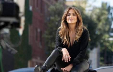  Video  Jennifer Lopez lanseaza o colectie de bijuterii