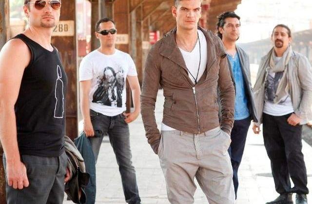 Vama va sustine un concert acustic, in luna decembrie, in Bucuresti