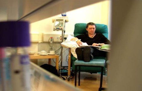 Cercel: Peste 12.700 de pacienti cu HIV/SIDA. Se estimeaza o crestere